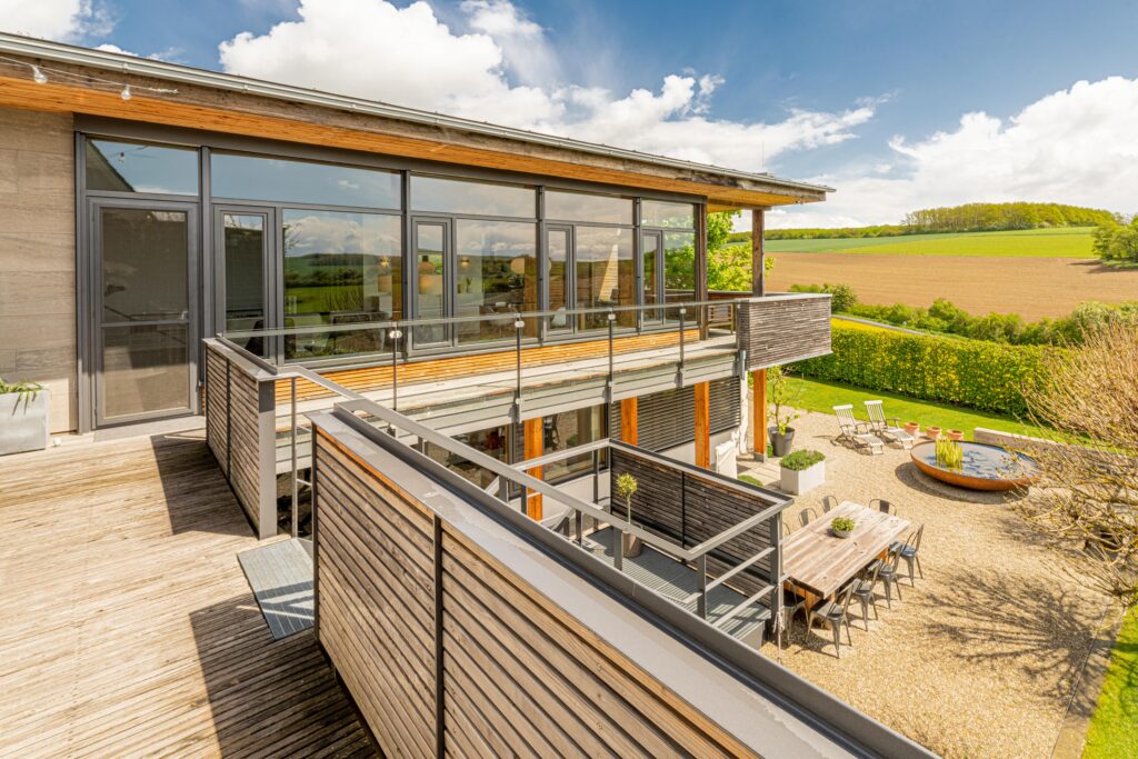Terrassen-Aufnahme einer der Immobilien-Angebote von Wohner & Pfeifer