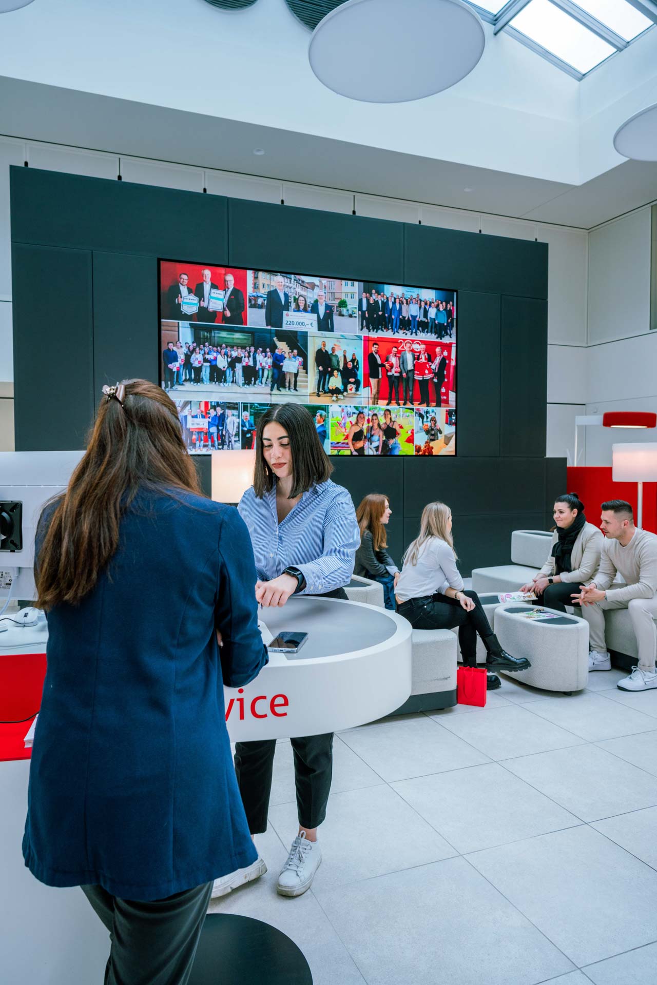 Tresen eines Events der Sparkasse Mainfranken. aufgenommen von xtrakt media